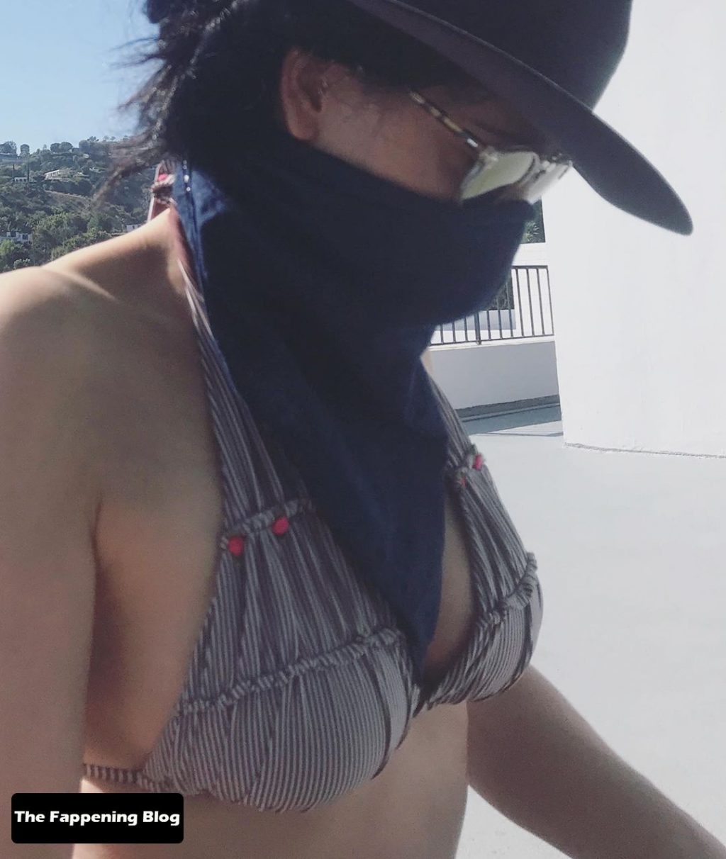 Sarah Silverman Nude &amp; Sexy Collection (27 Photos + Videos)