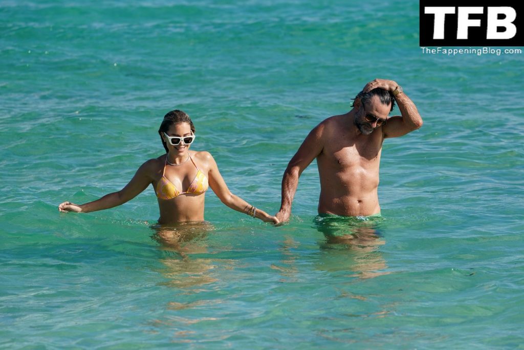 Sylvie Meis Rocks a Skimpy Orange Bikini at the Beach in Miami (26 Photos)