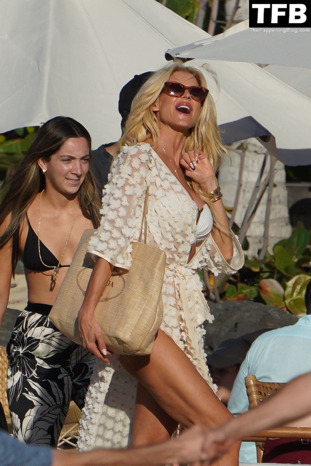 Victoria Silvstedt Enjoys Her Vacation in St Barts (14 Photos)