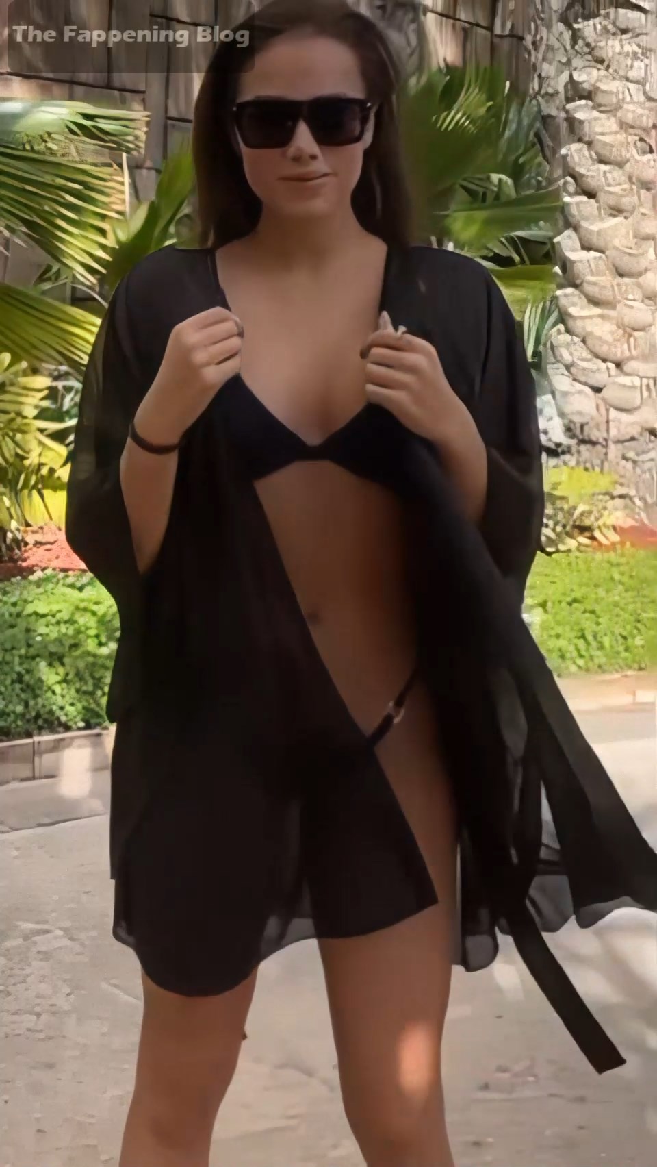 Alina Zagitova Looks Hot in a Bikini (6 Pics + Video)