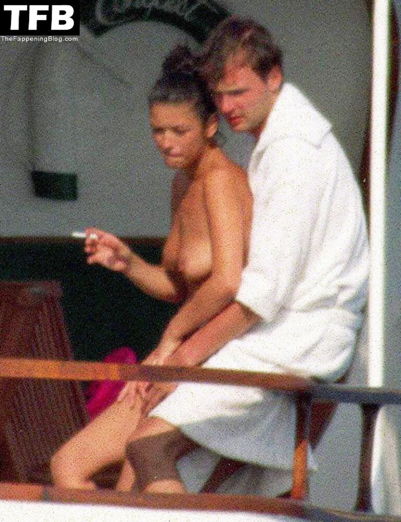 catherine-zeta-jones-nude-sexy-27-thefappeningblog.com_.jpg