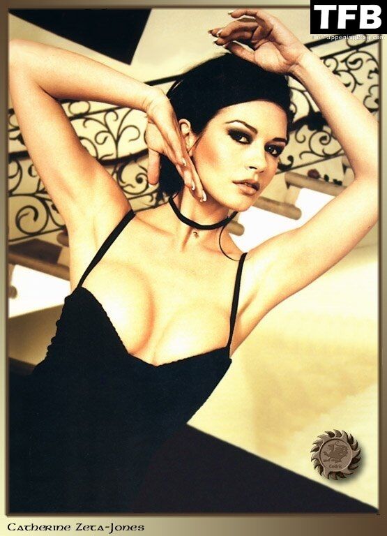 Catherine Zeta-Jones Nude &amp; Sexy Collection (106 Photos)