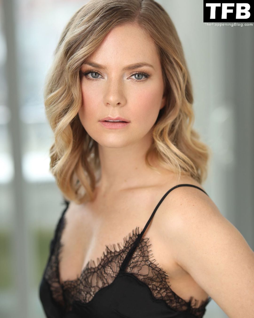 Cindy Busby Sexy Collection 6 Photos Thefappening