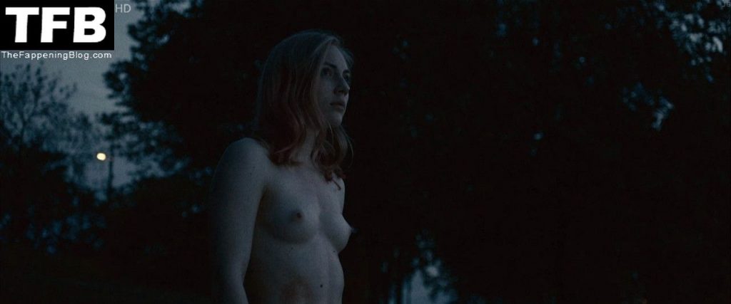 Elisa Schlott Nude &amp; Sexy Collection (15 Photos)