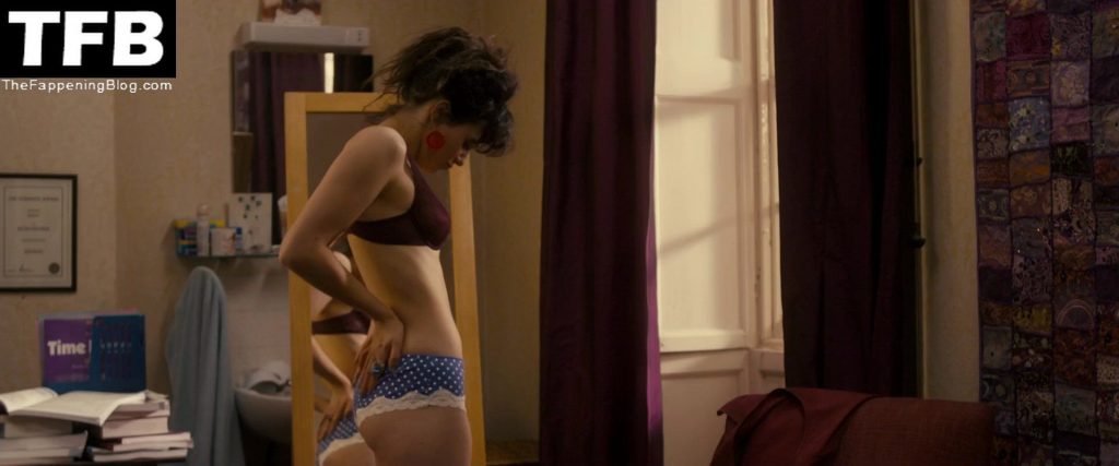 Jessica Brown Findlay Nude, Leaked &amp; Sexy Collection (21 Photos)