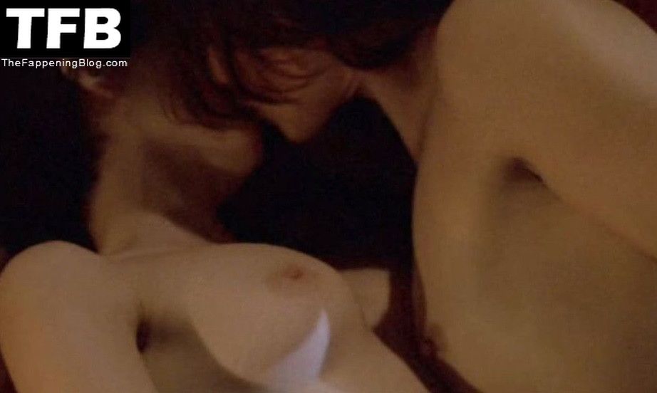Karina Lombard Nude &amp; Sexy Collection (24 Photos)
