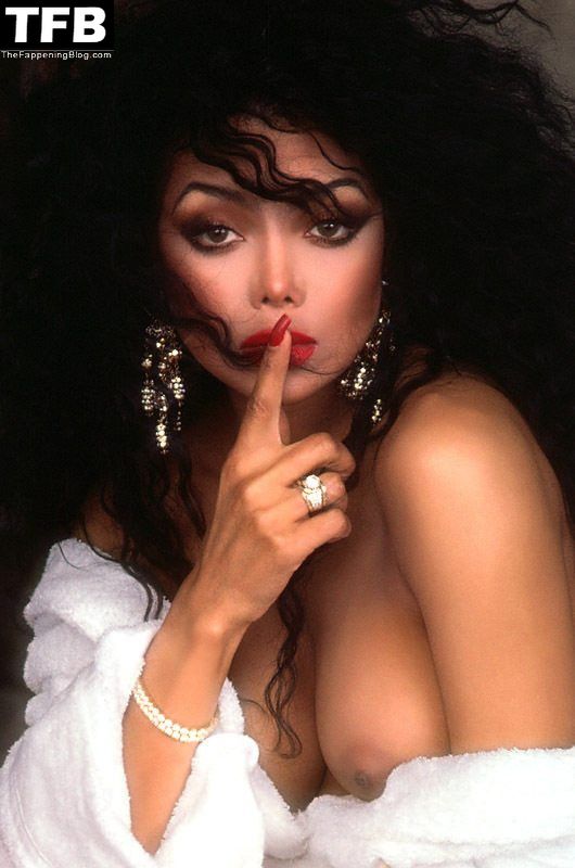 la-toya-jackson-nudes-389661-thefappeningblog.com_.jpg