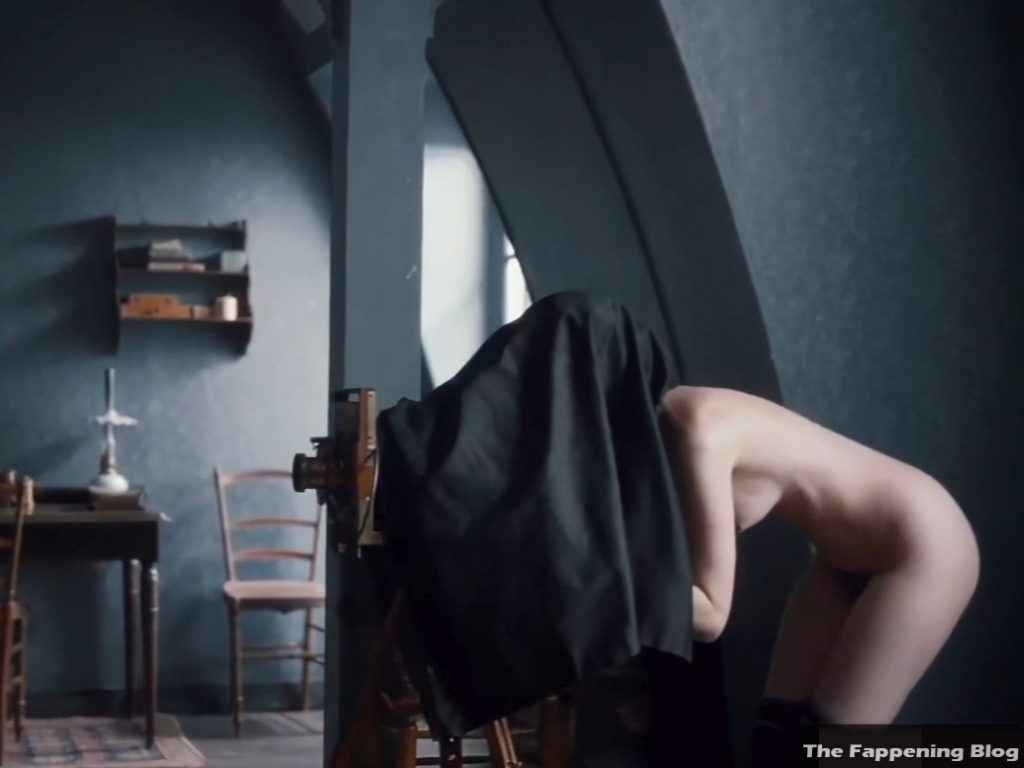 Noémie Merlant Nude – Curiosa (8 Pics + Video)