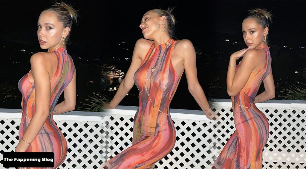 Alexis Ren Shows Off Her Sexy Body (7 Photos)