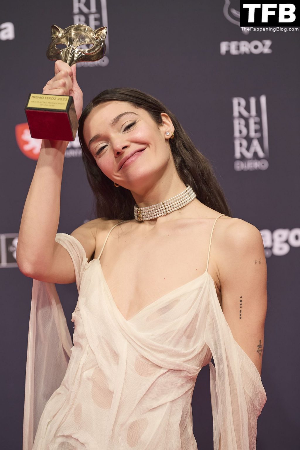 Ana Rujas Flashes Her Nude Tit at the Feroz Award 2022 (36 Photos)