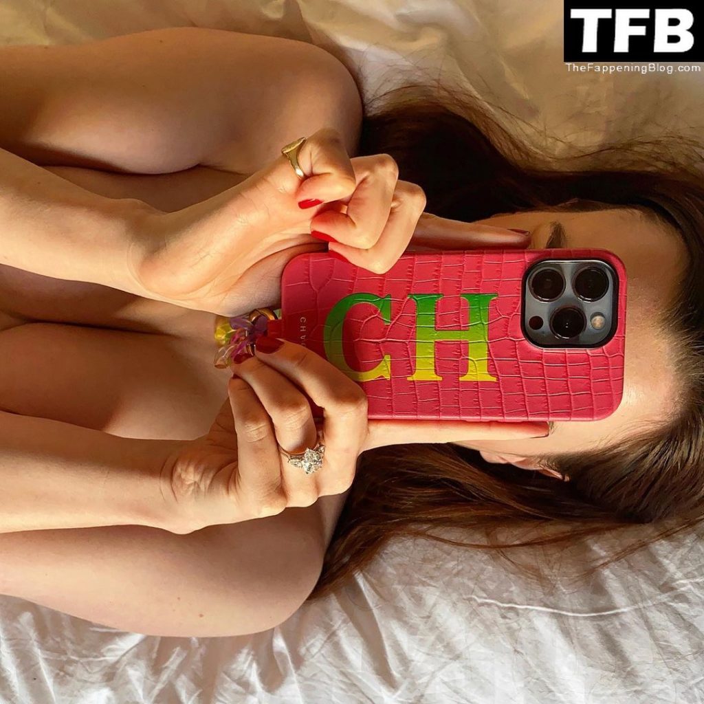 Charli Howard Topless (1 Photo)