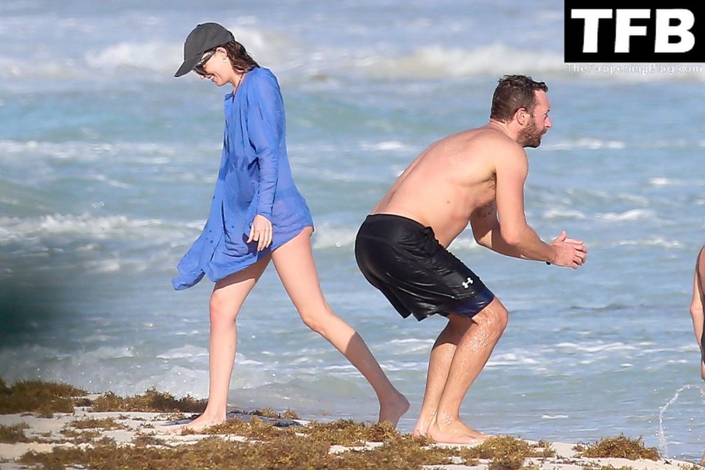 Dakota Johnson &amp; Chris Martin Display Their Beach-Ready Bodies While Holidaying in Mexico (22 Photos)