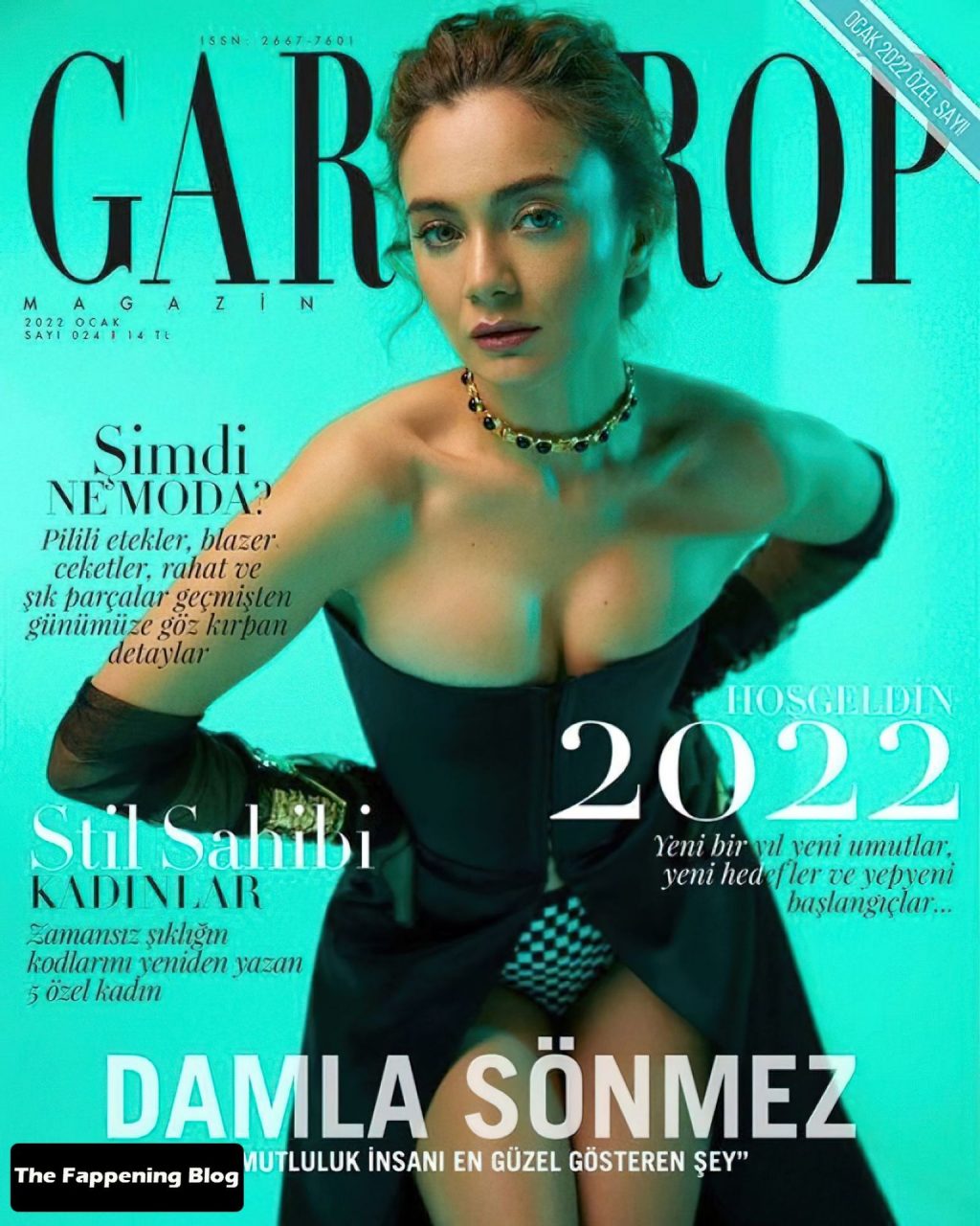Damla Soenmez Nude &amp; Sexy Collection (16 Photos + Videos)