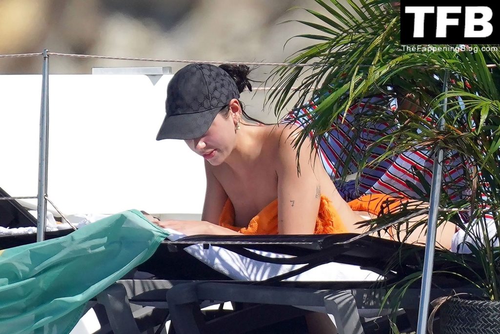 Dua Lipa Shows Off Her Bikini Body &amp; Tits While on Holiday in St Barts (83 Photos)