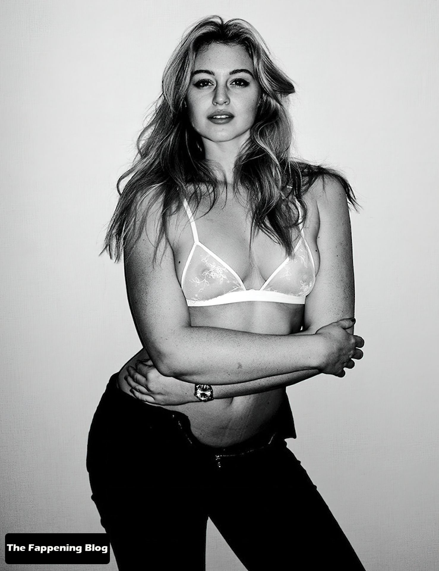 Iskra-Lawrence-Nude-Collection-6-1-thefappeningblog.com_.jpg