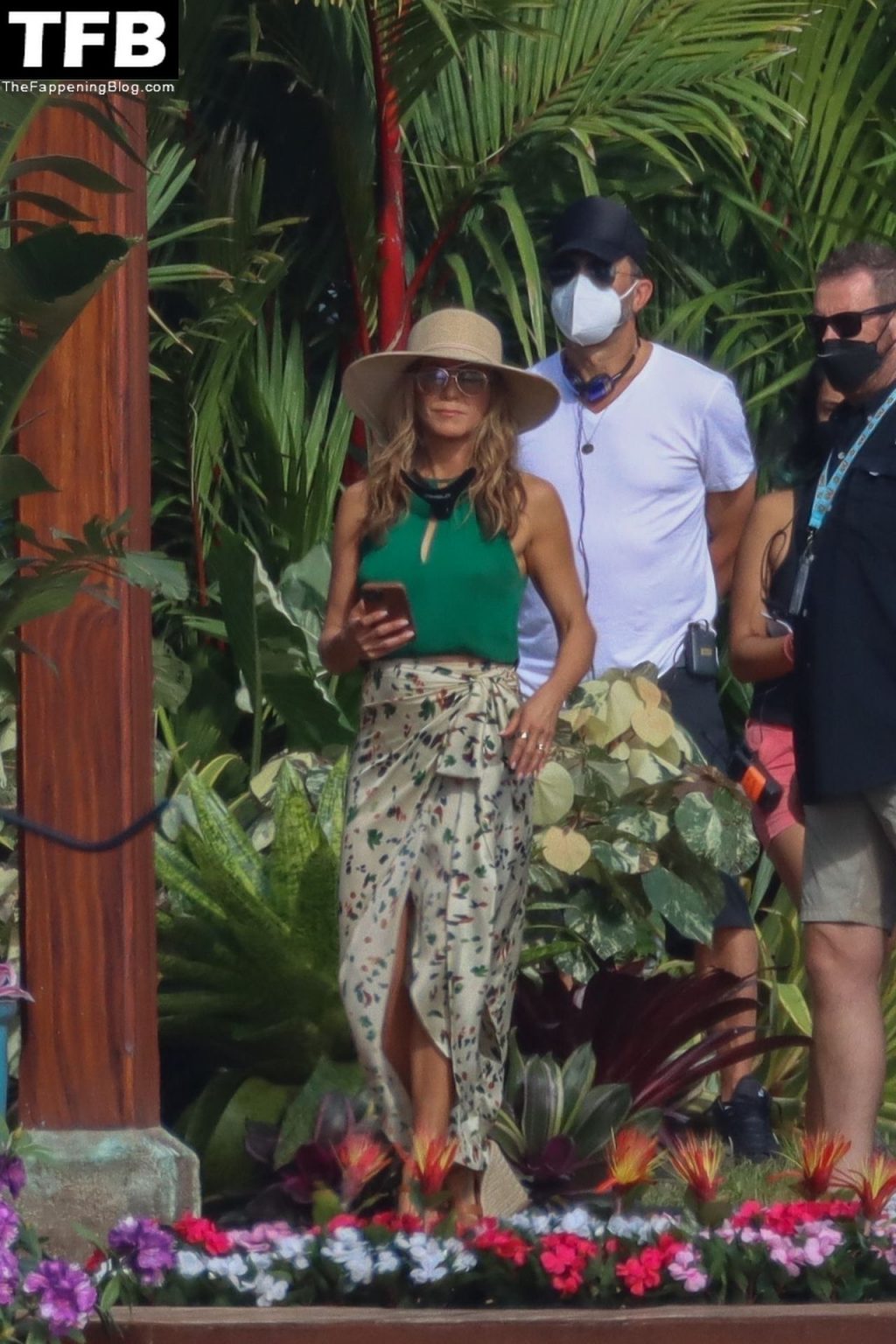 Jennifer Aniston &amp; Adam Sandler are Spotted on the Set of Netflix’s ‘Murder Mystery 2’ For the First Time (86 Photos)