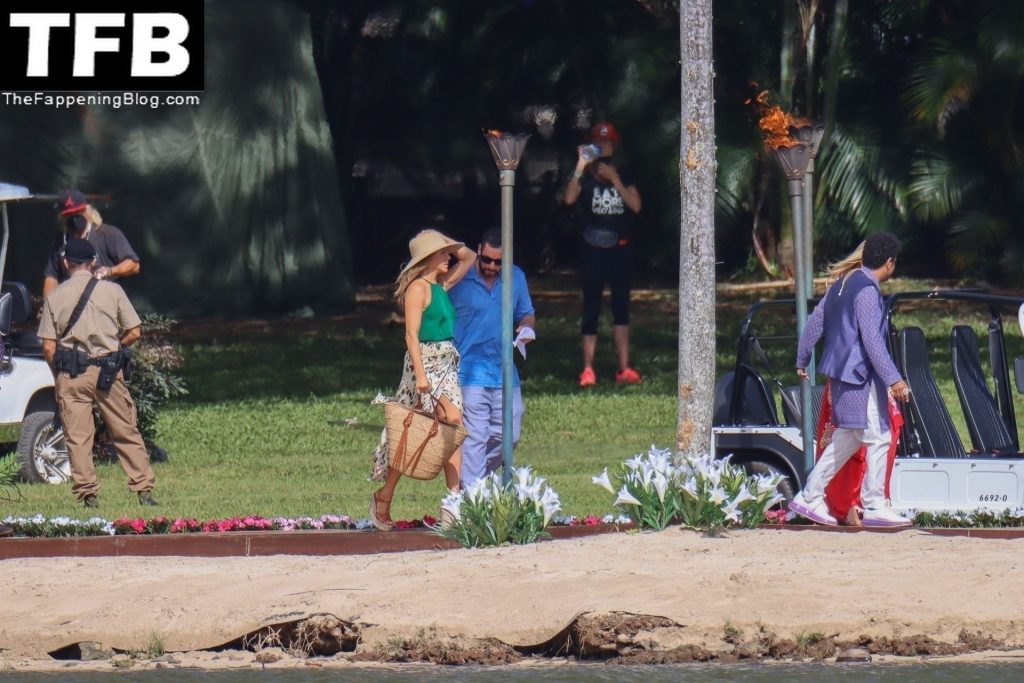 Jennifer Aniston &amp; Adam Sandler are Spotted on the Set of Netflix’s ‘Murder Mystery 2’ For the First Time (86 Photos)