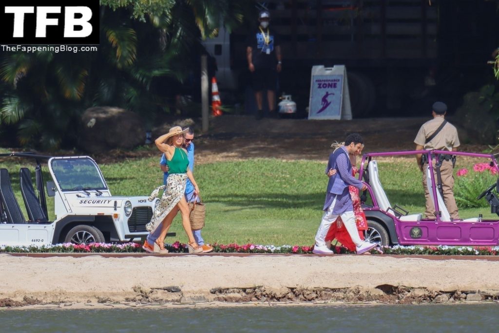 Jennifer Aniston &amp; Adam Sandler are Spotted on the Set of Netflix’s ‘Murder Mystery 2’ For the First Time (86 Photos)