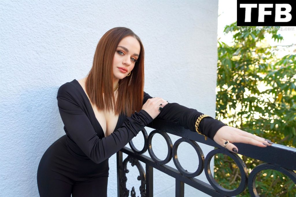 Joey King x The In Between Press Day (7 Photos)