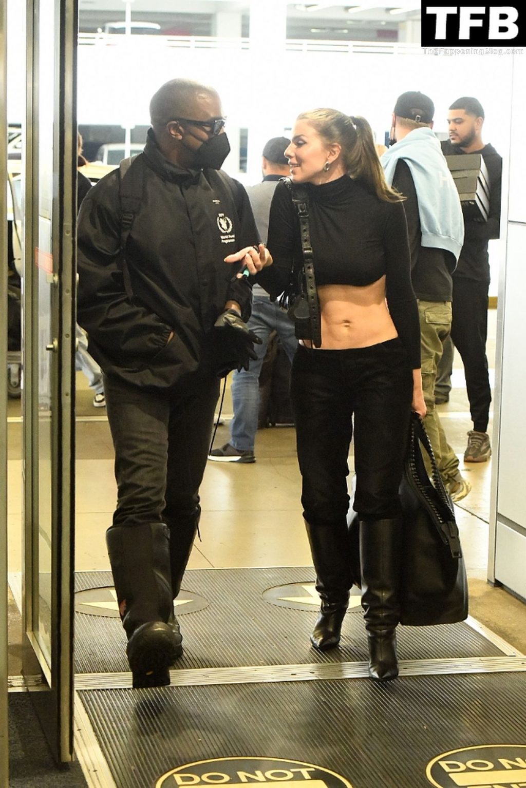 Kanye West is All Smiles as He Reunites with His Girlfriend Julia Fox at Miami International Airport (78 Photos)