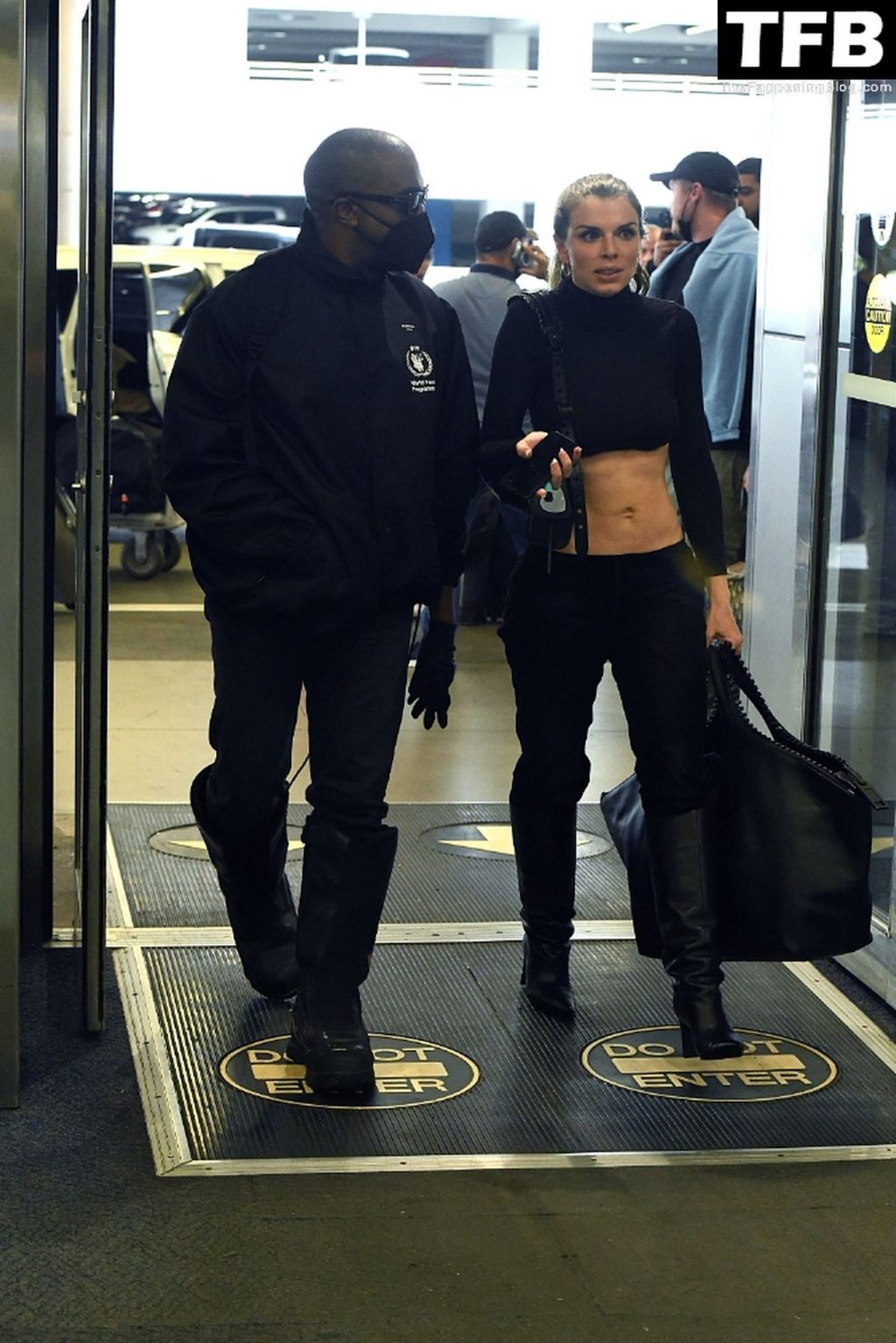 Kanye West is All Smiles as He Reunites with His Girlfriend Julia Fox at Miami International Airport (78 Photos)