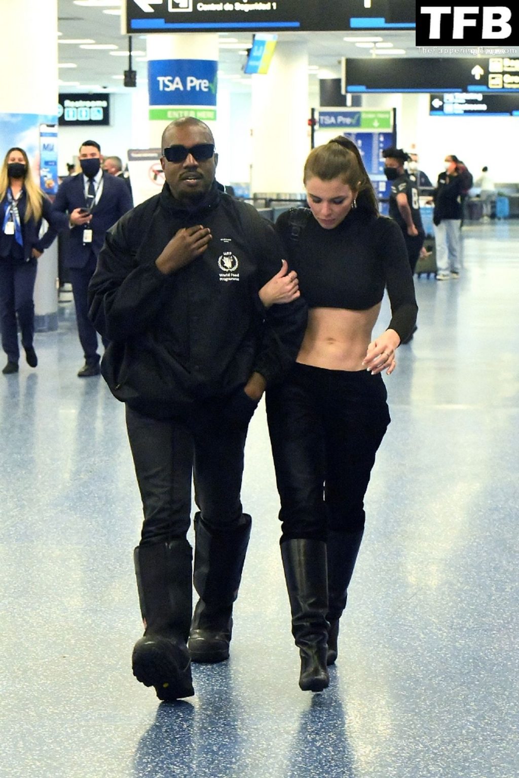 Kanye West is All Smiles as He Reunites with His Girlfriend Julia Fox at Miami International Airport (78 Photos)