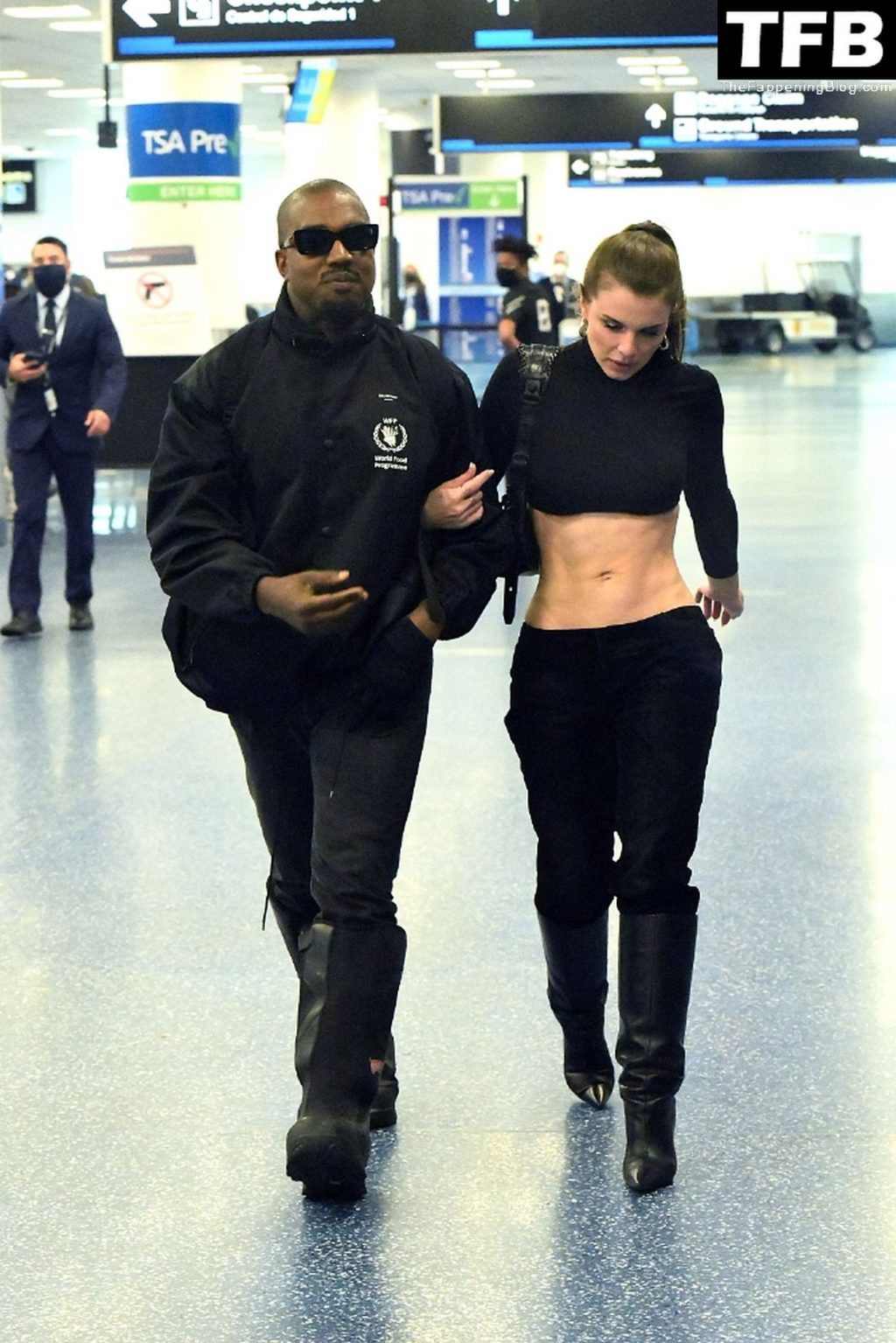 Kanye West is All Smiles as He Reunites with His Girlfriend Julia Fox at Miami International Airport (78 Photos)