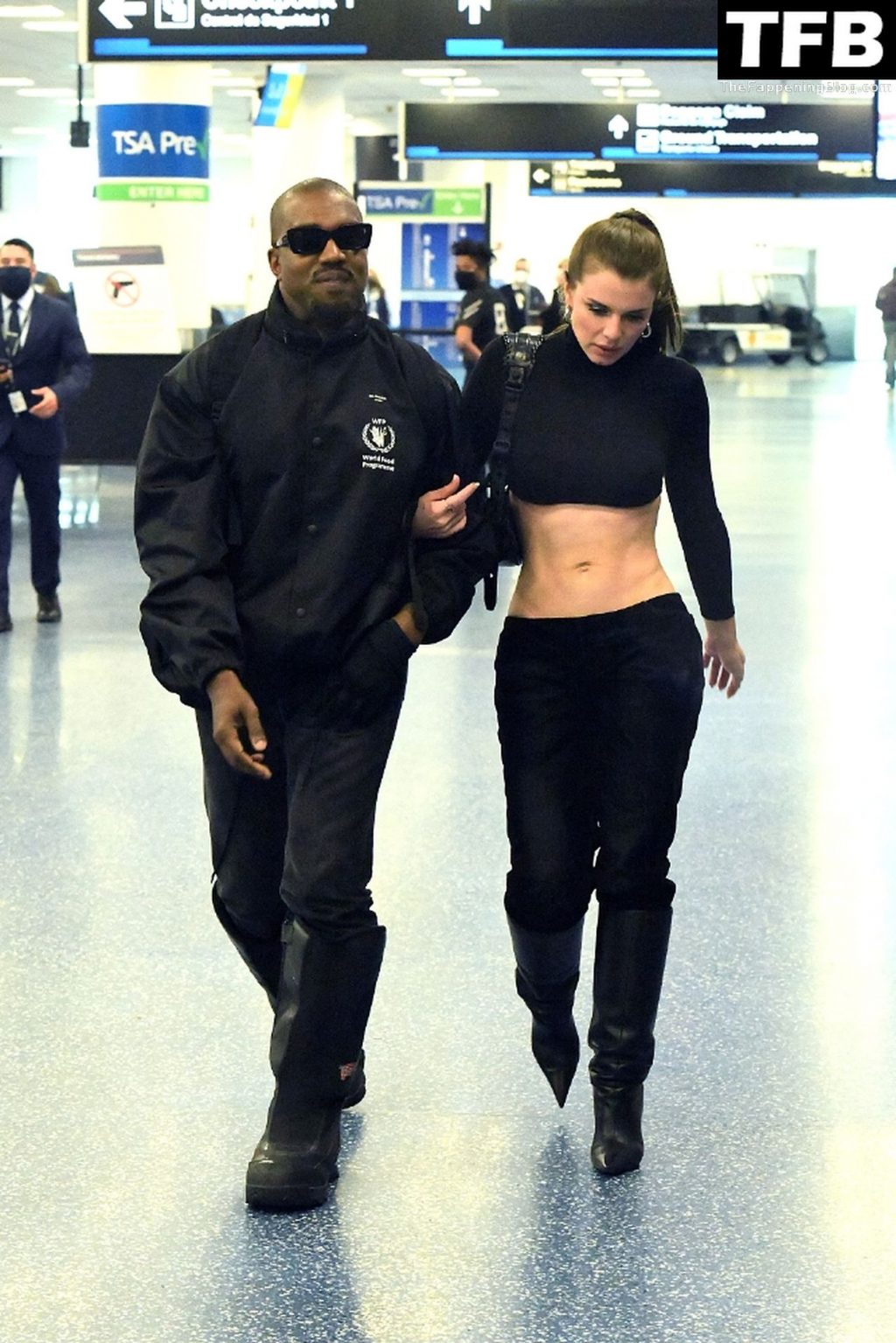 Kanye West is All Smiles as He Reunites with His Girlfriend Julia Fox at Miami International Airport (78 Photos)