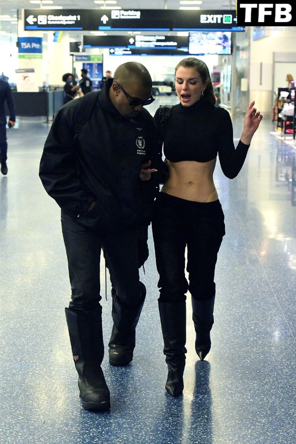 Kanye West is All Smiles as He Reunites with His Girlfriend Julia Fox at Miami International Airport (78 Photos)