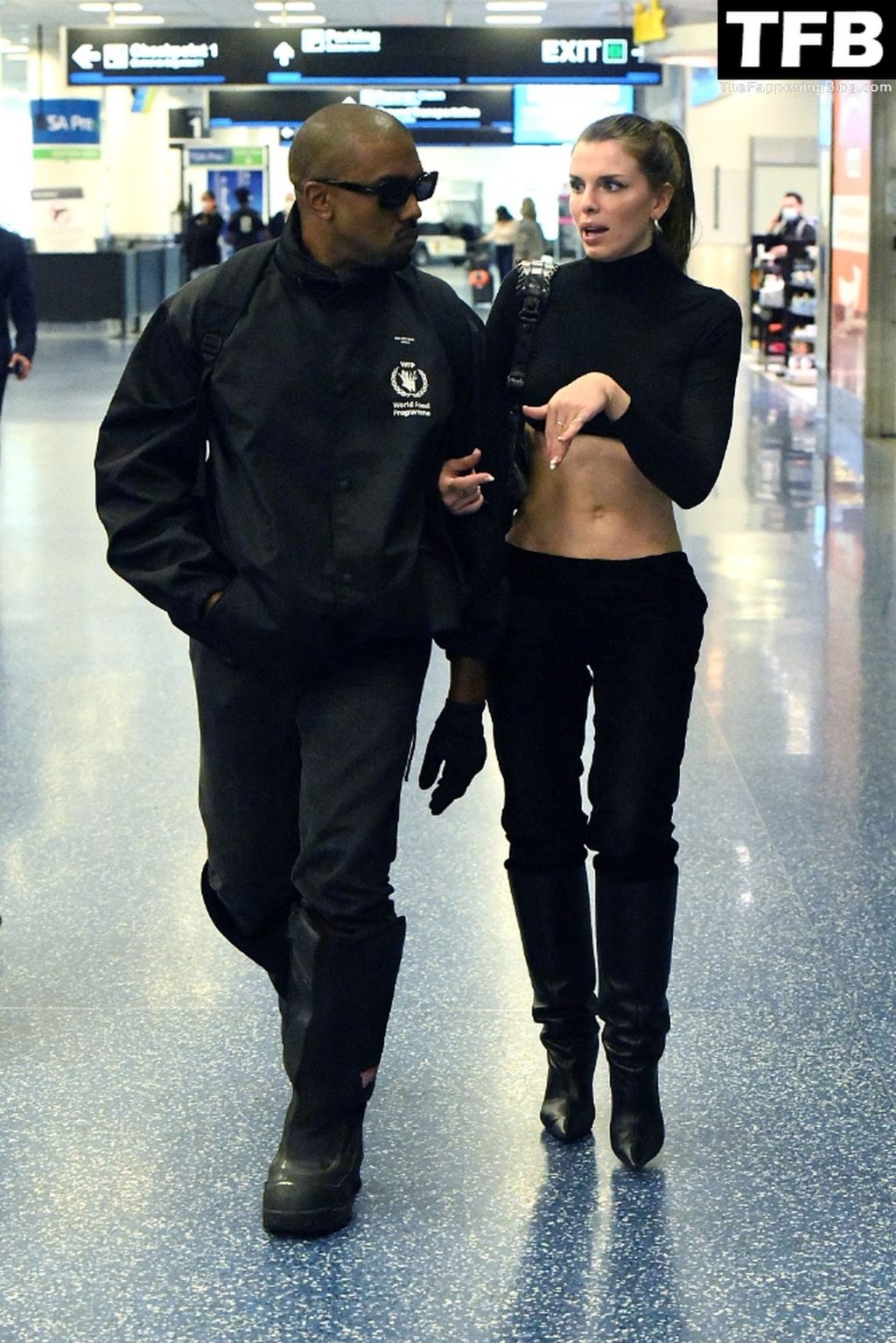 Kanye West is All Smiles as He Reunites with His Girlfriend Julia Fox at Miami International Airport (78 Photos)