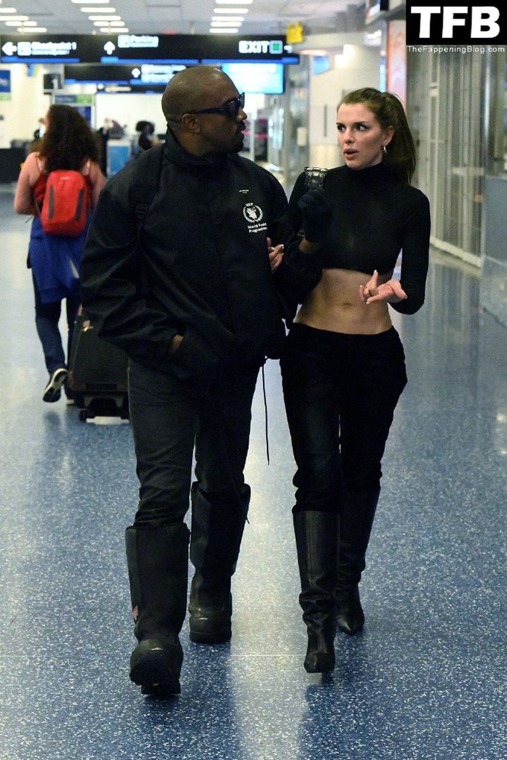 Kanye West is All Smiles as He Reunites with His Girlfriend Julia Fox at Miami International Airport (78 Photos)