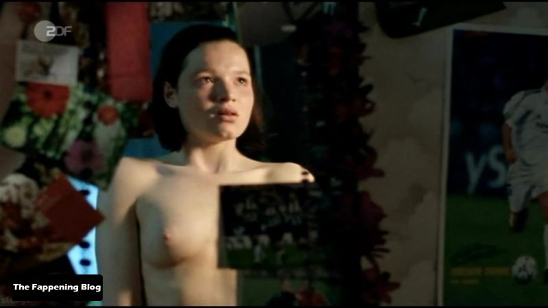 Karoline Herfurth Nude &amp; Sexy Collection (45 Pics + Videos)