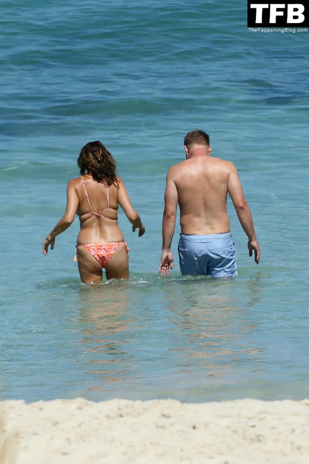 Kate Walsh &amp; Andrew Nixon Pack on the PDAs as They Hit The Beach Together (71 Photos)