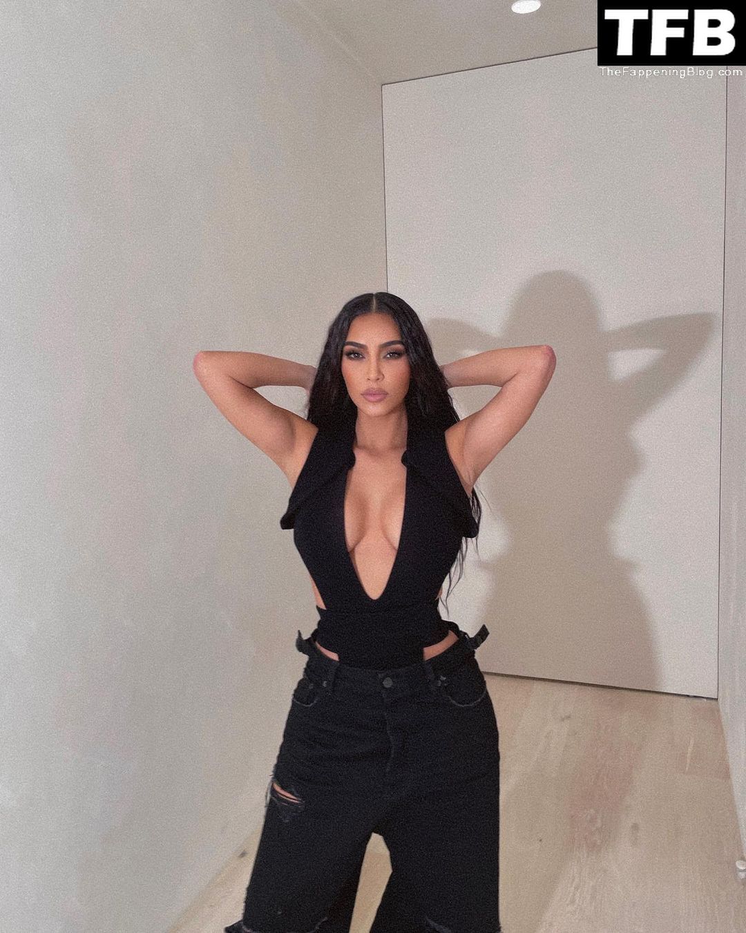 Kim-Kardashian-Sexy-6-thefappeningblog.com_.jpg