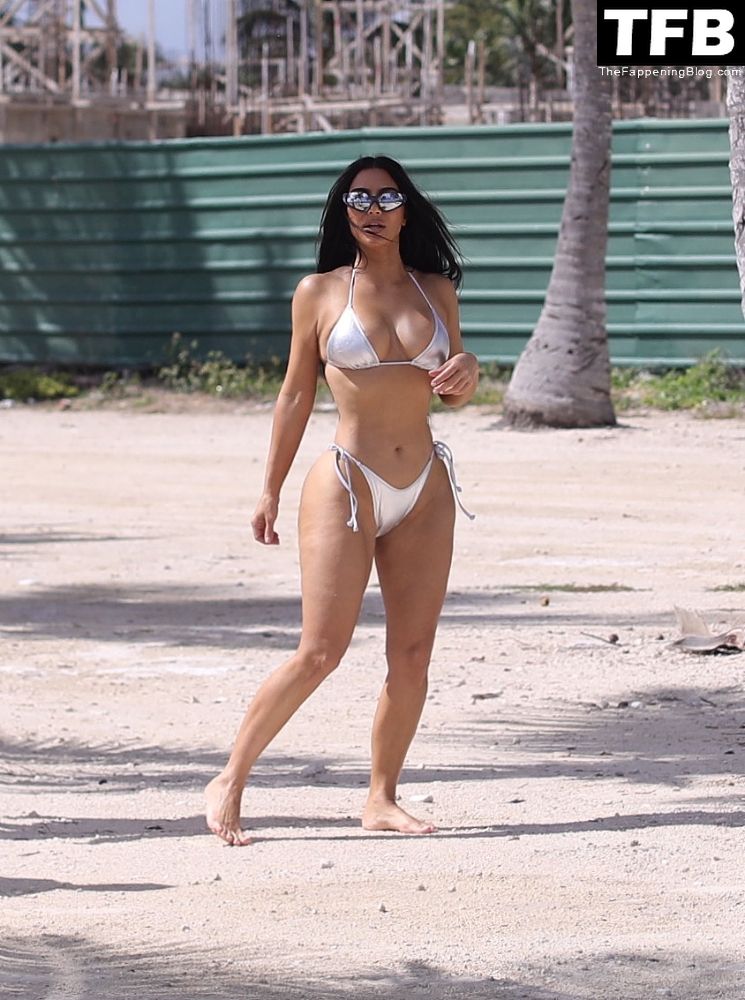 Kim-Kardashian-Sexy-The-Fappening-Blog-1-1.jpg