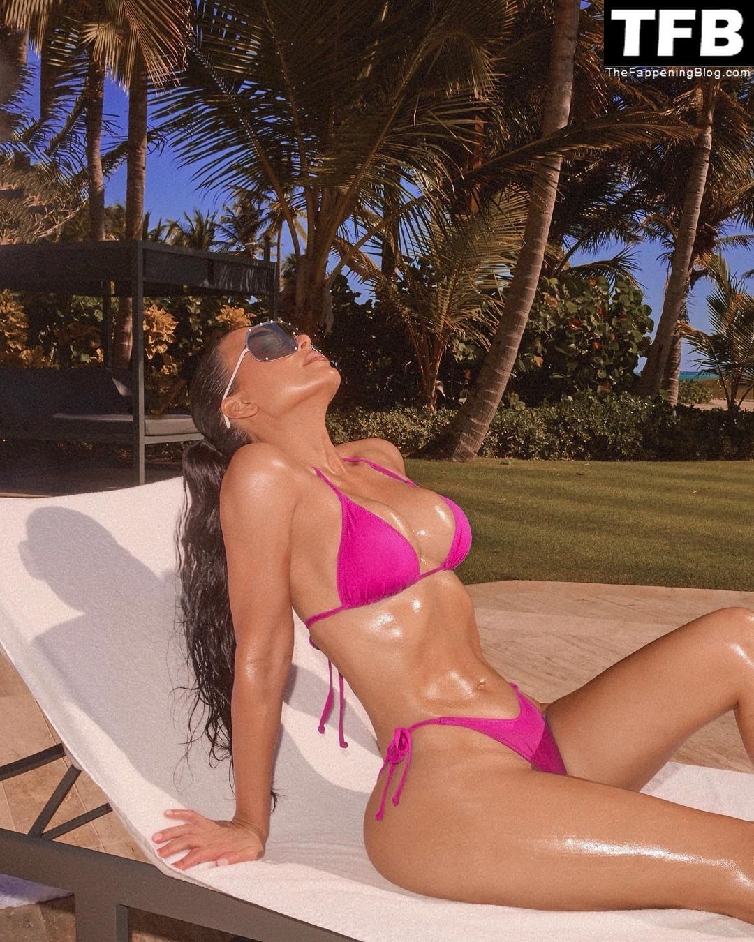 Kim-Kardashian-Sexy-The-Fappening-Blog-3-2.jpg
