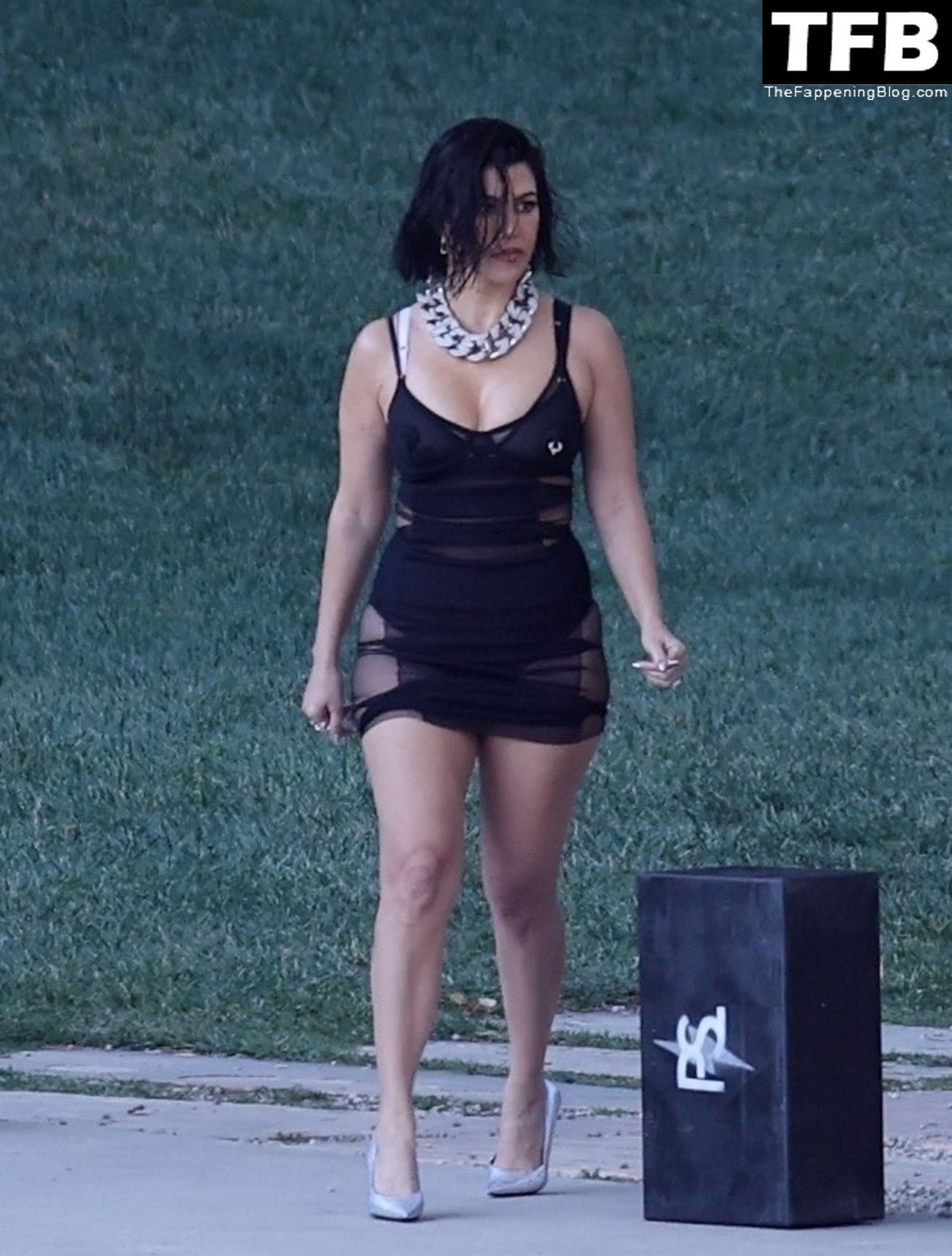 Kourtney-Kardashian-Sexy-The-Fappening-Blog-29.jpg