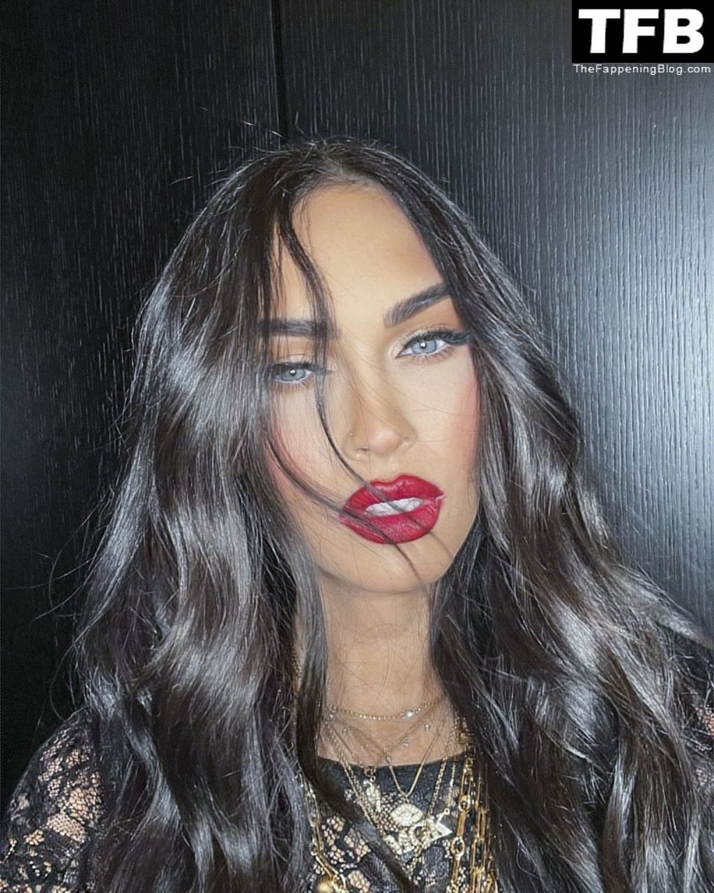 Megan Fox Looks Hot at the Dolce &amp; Gabbana Event in Milan (21 Photos)