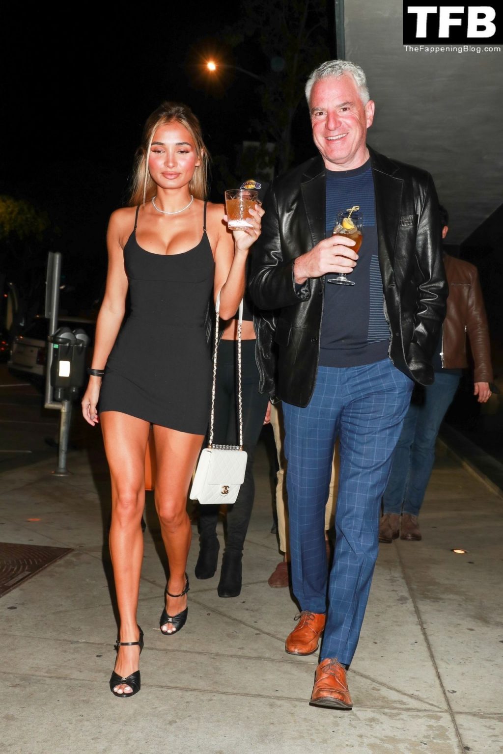 Weekend Mode! Leggy Pia Mia Goes Bar Hopping in West Hollywood (17 Photos)