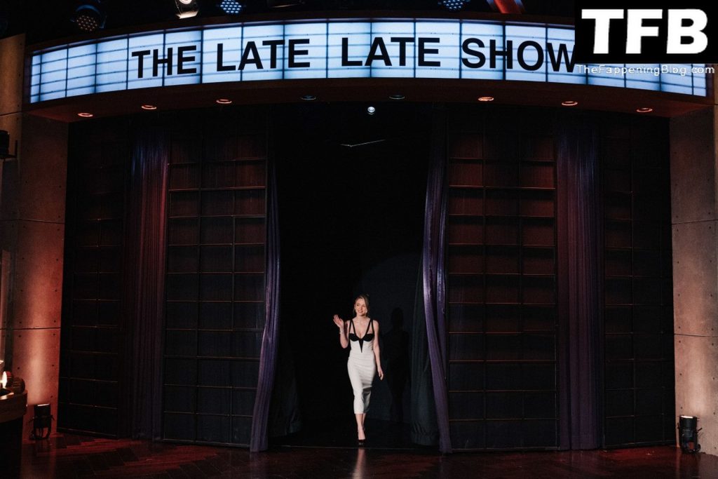 Sydney Sweeney Shows Off Her Sexy Boobs on ‘The Late Late Show with James Corden’ Show in LA (16 Photos + Video)