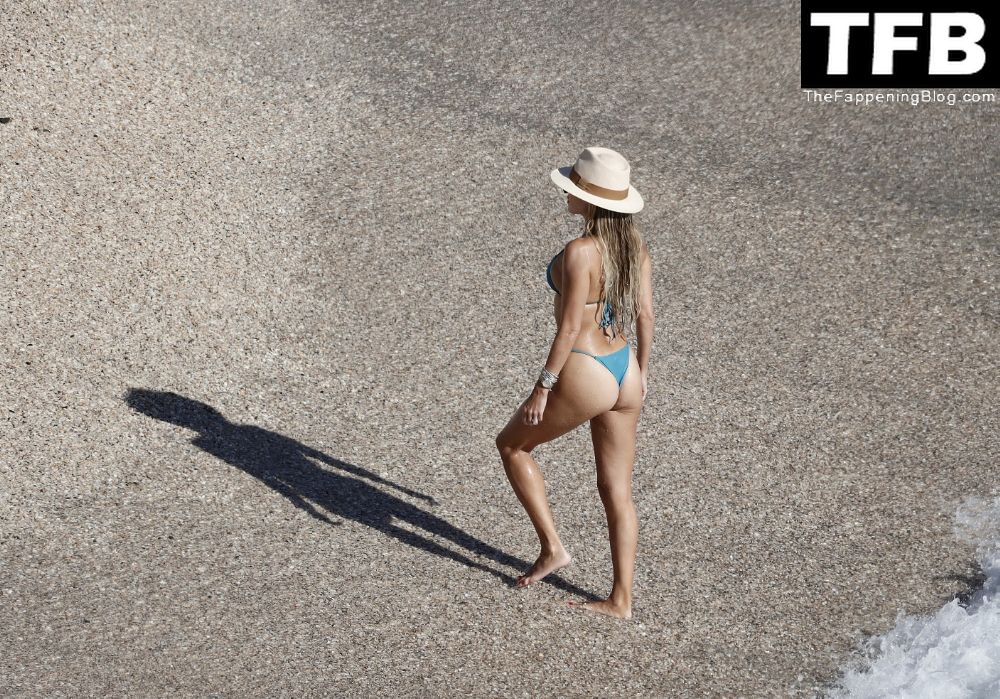 Sylvie Meis Shows Off Her Incredible Bikini Body on the Beach in St Barths (86 Photos)