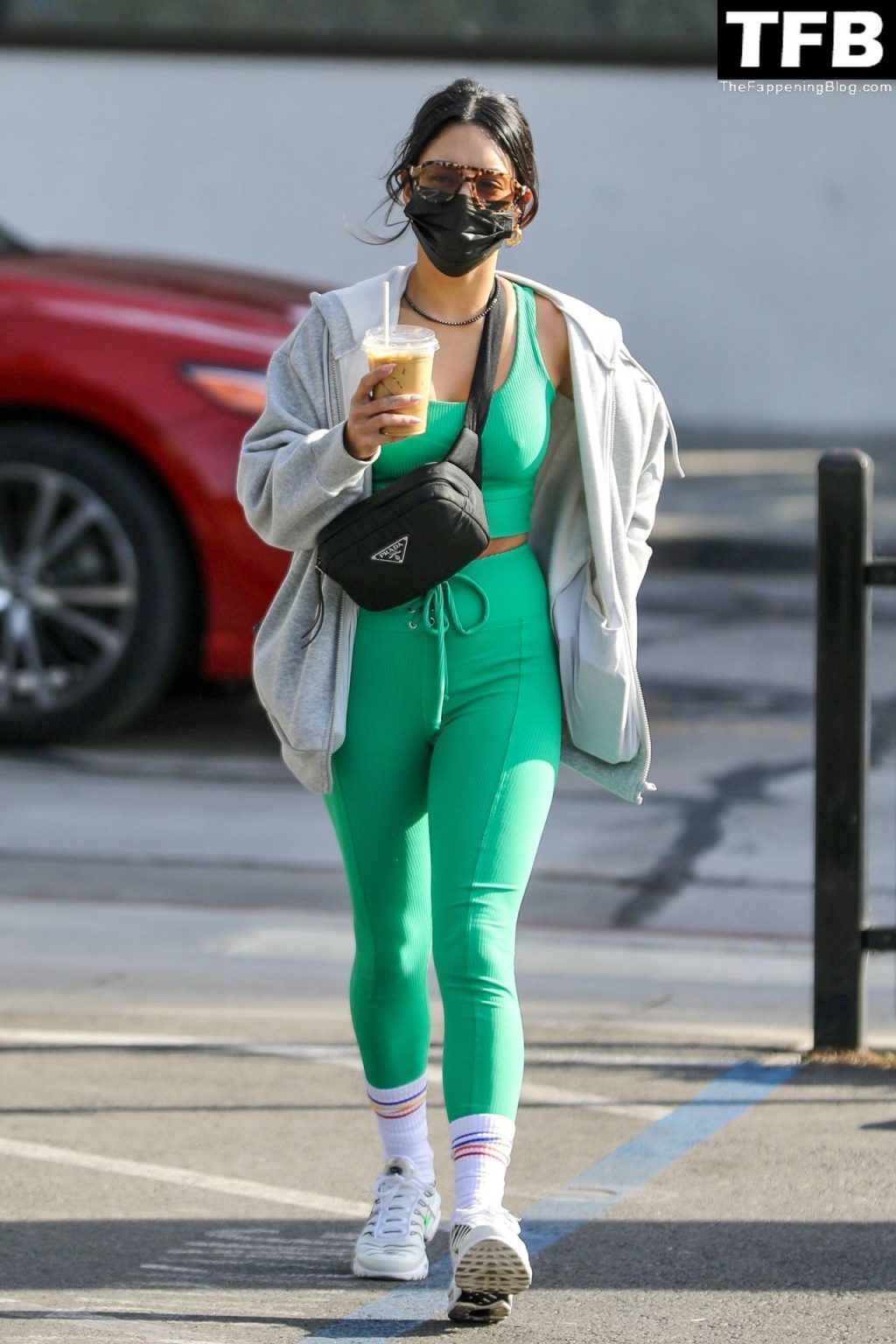 The In Sexy (53 WeHo Hudgens Hits Photos) Gym Vanessa
