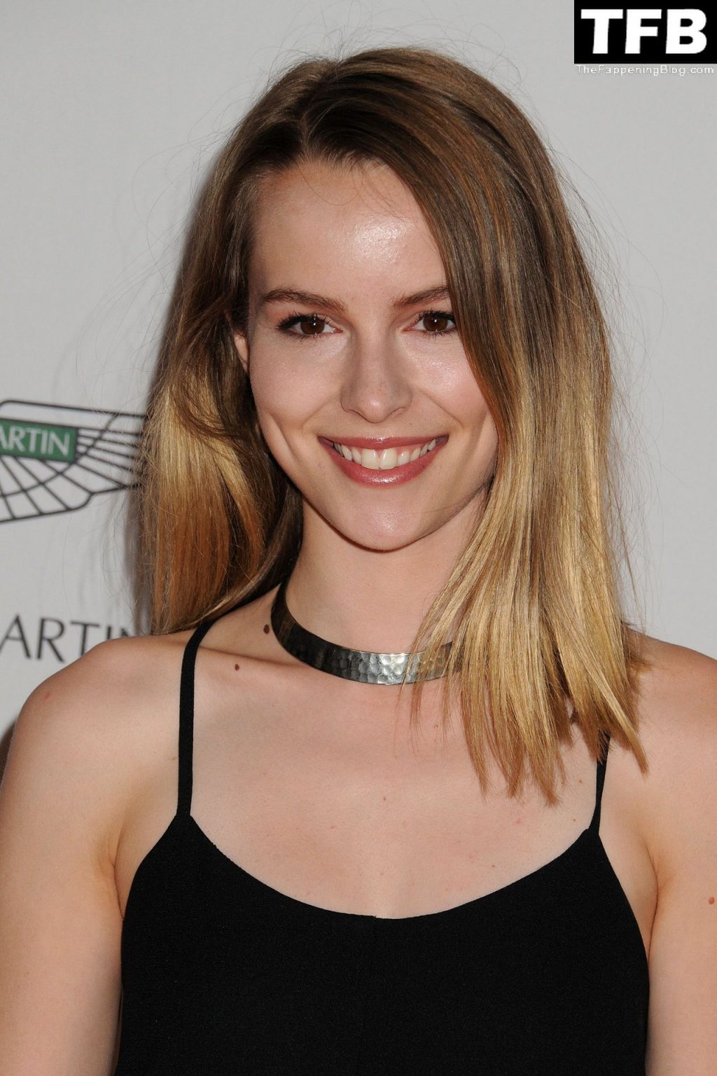 Bridgit Mendler Topless &amp; Sexy Collection (17 Photos + Videos)