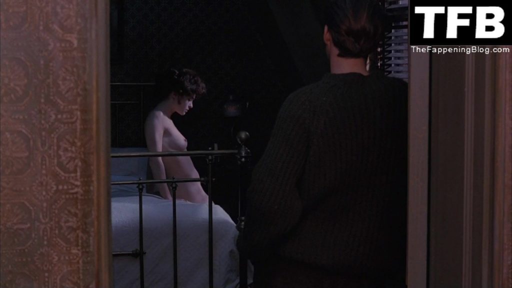 Helena Bonham Carter Nude &amp; Sexy Collection (51 Photos)