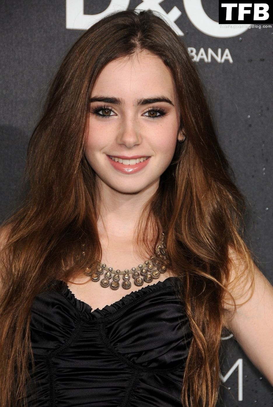 lily-collins-sexy-144342-thefappeningblog.com_.jpg