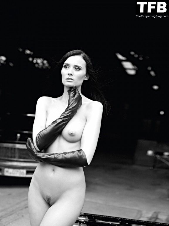 Lucia Sitavancova Nude &amp; Sexy Collection (50 Photos)