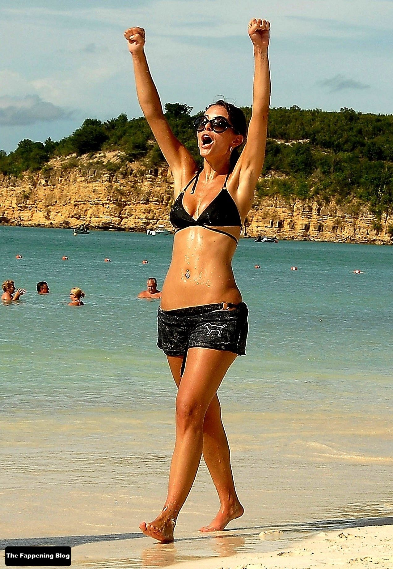Maria Menounos Nude Sexy (142 Pics) .