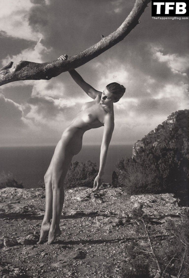 Maryna Linchuk Nude &amp; Sexy Collection (24 Photos)