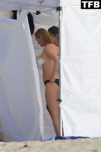 Amber Valletta / ambervalletta Nude Leaks Photo 294