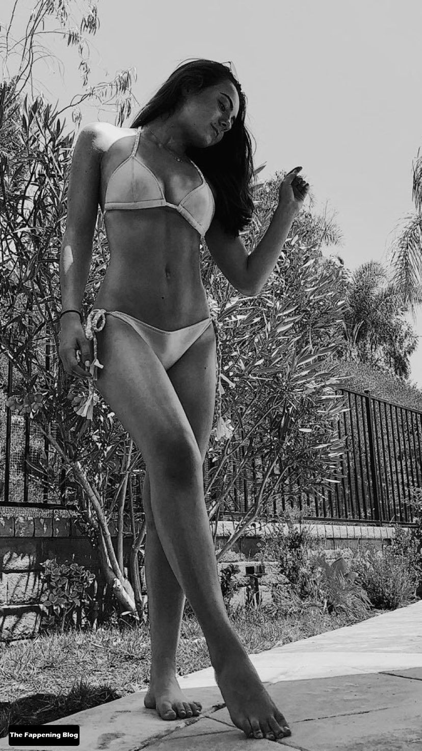 Ava Allan Sexy Collection (61 Photos) .